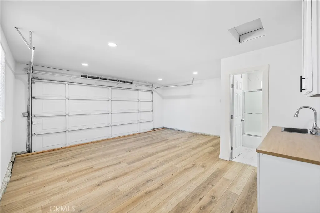 45449 3rd E, Lancaster, California 93535 home-pic-32